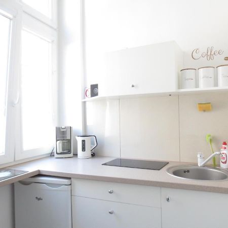 Lovely Apartment In The Heart Of The Old Town Danzig Exterior foto